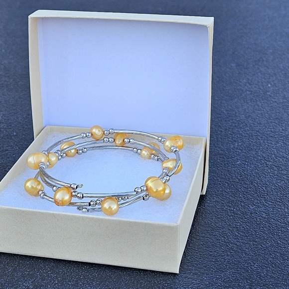 Women's Silver Tone Yellow Mother of Pearl Style Beaded Whimsical Wrap Bracelet - Picture 8 of 10